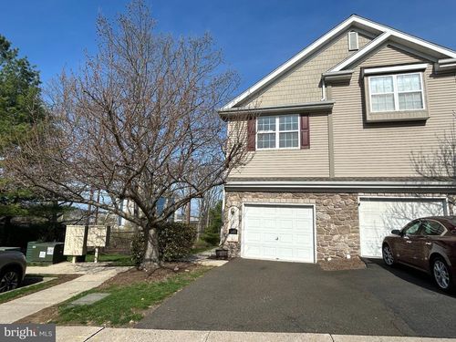 445 Fort Hill Cir, FORT WASHINGTON, PA, 19034-2306 | Card Image