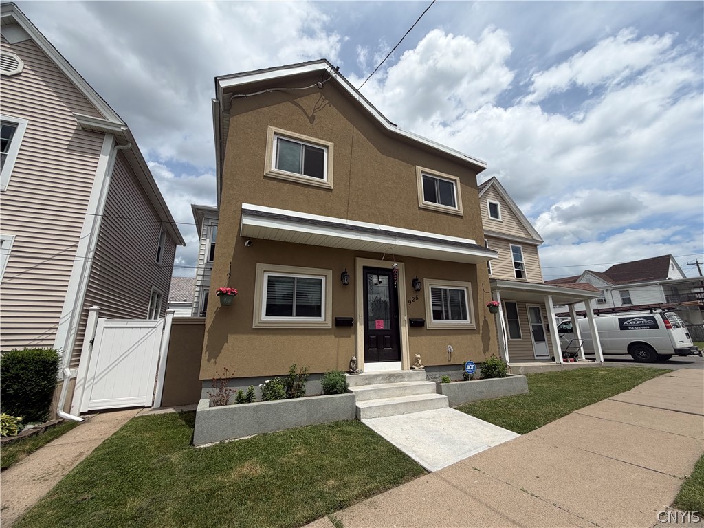 Residential in Utica