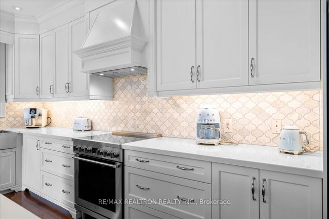 13 Fairmont Ridge Trail, House other with 5 bedrooms, 4 bathrooms and 4 parking in Nobleton ON | Image 23