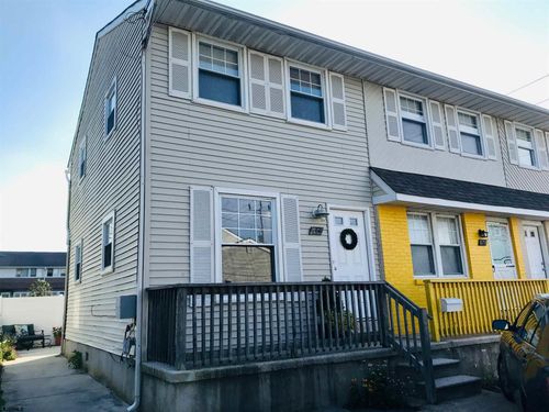 670 Carolyn Ter, Atlantic City, NJ, 08401-1096 | Card Image