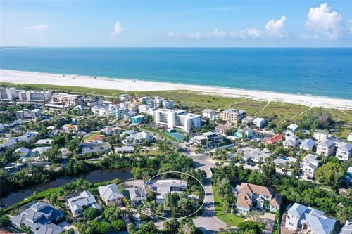 2 Island Circle, Sarasota, FL, 34242 | Card Image