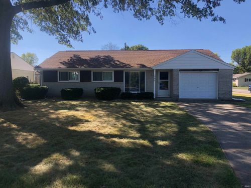 500 S Madison St, Mulberry, IN, 46058-2260 | Card Image