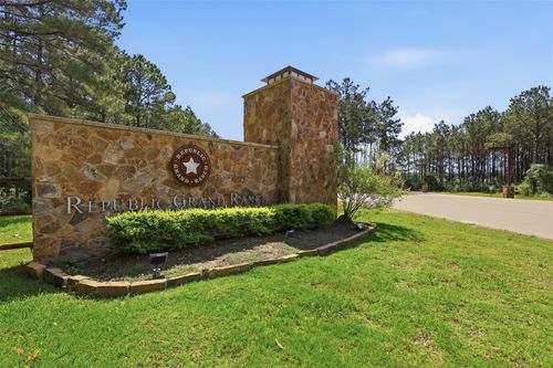 16030 Forest Mill Rd, Willis, TX, 77378 | Card Image