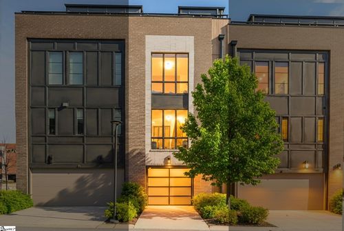 apt-9-611 N Main St, Greenville, SC, 29601-1762 | Card Image