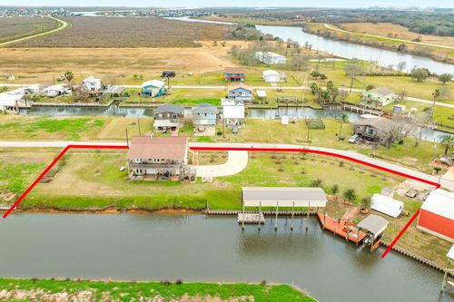 220 Kings Dr, Freeport, TX, 77541-7802 | Card Image