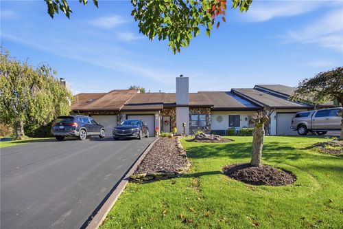 137 Oak Dr, Jefferson Twp, PA, 16056 | Card Image