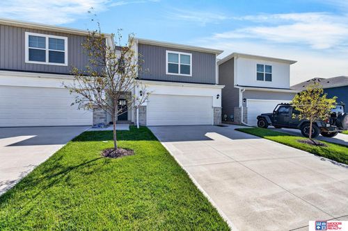 20529 Margo St, Gretna, NE, 68028-8134 | Card Image