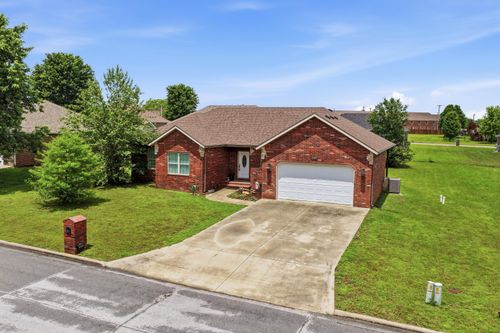 2251 W Heritage Street, Bolivar, MO, 65613 | Card Image