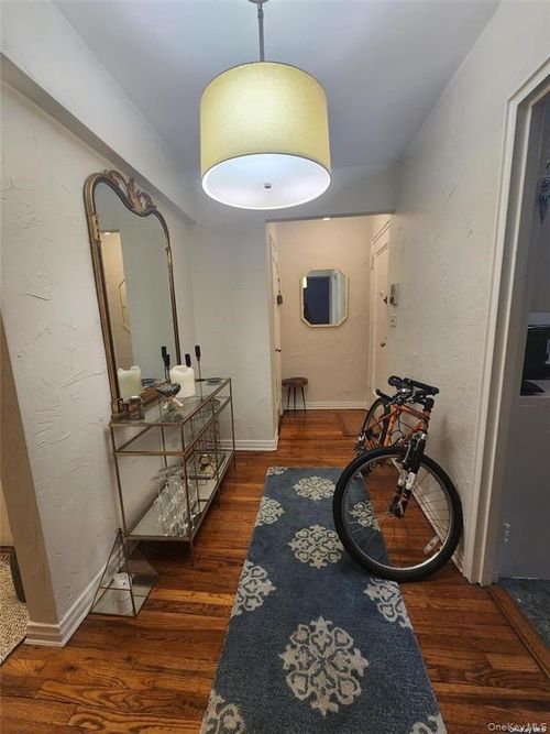 2j-120 85th Ave, Kew Gardens, NY, 11415 | Card Image