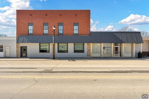 409 Main St, Rossville, KS, 66533-9803 | Card Image