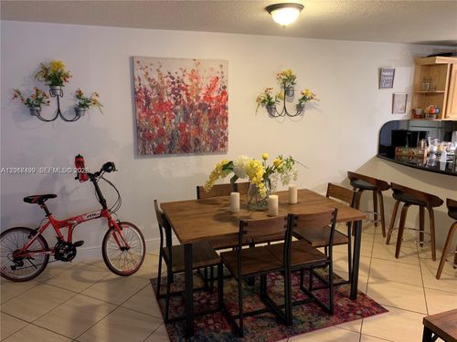 204-210 Sw 11th St, Miami, FL, 33130-4064 | Card Image