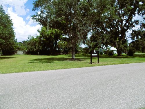 310 Oak Ave, Brandon, FL, 33510-4434 | Card Image