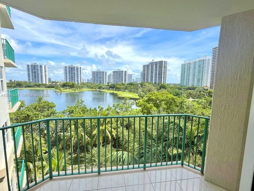 612-20000 E Country Club Dr, Aventura, FL, 33180-3013 | Card Image
