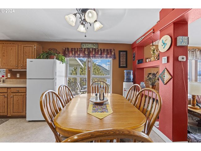 10934 Rattlesnake Ln, House other with 3 bedrooms, 2 bathrooms and 2 parking in Unity OR | Image 15