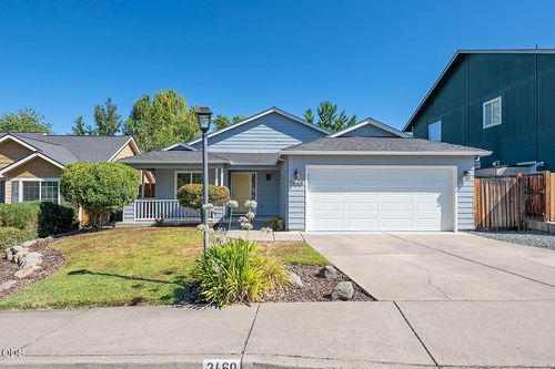 3460 Poppywoods Dr, Medford, OR, 97504-4401 | Card Image