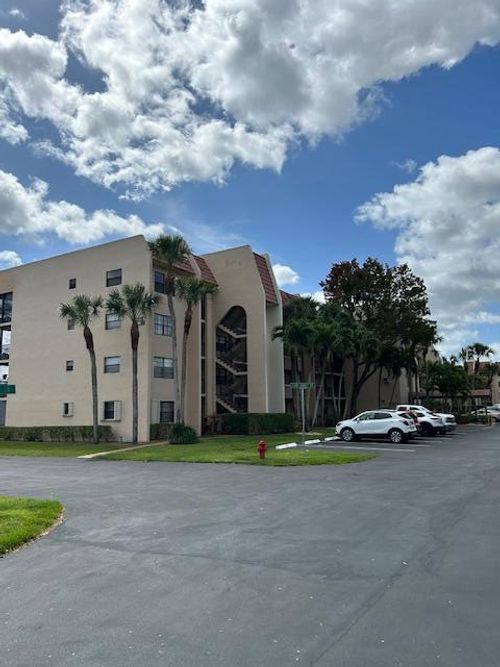 apt-213-140 Lake Nancy Ln, West Palm Beach, FL, 33411-9231 | Card Image