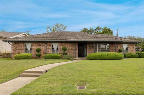 4859 Winesanker Way, Fort Worth, TX, 76133-5146 | Card Image