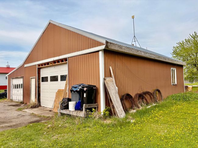 Large garage | Image 8