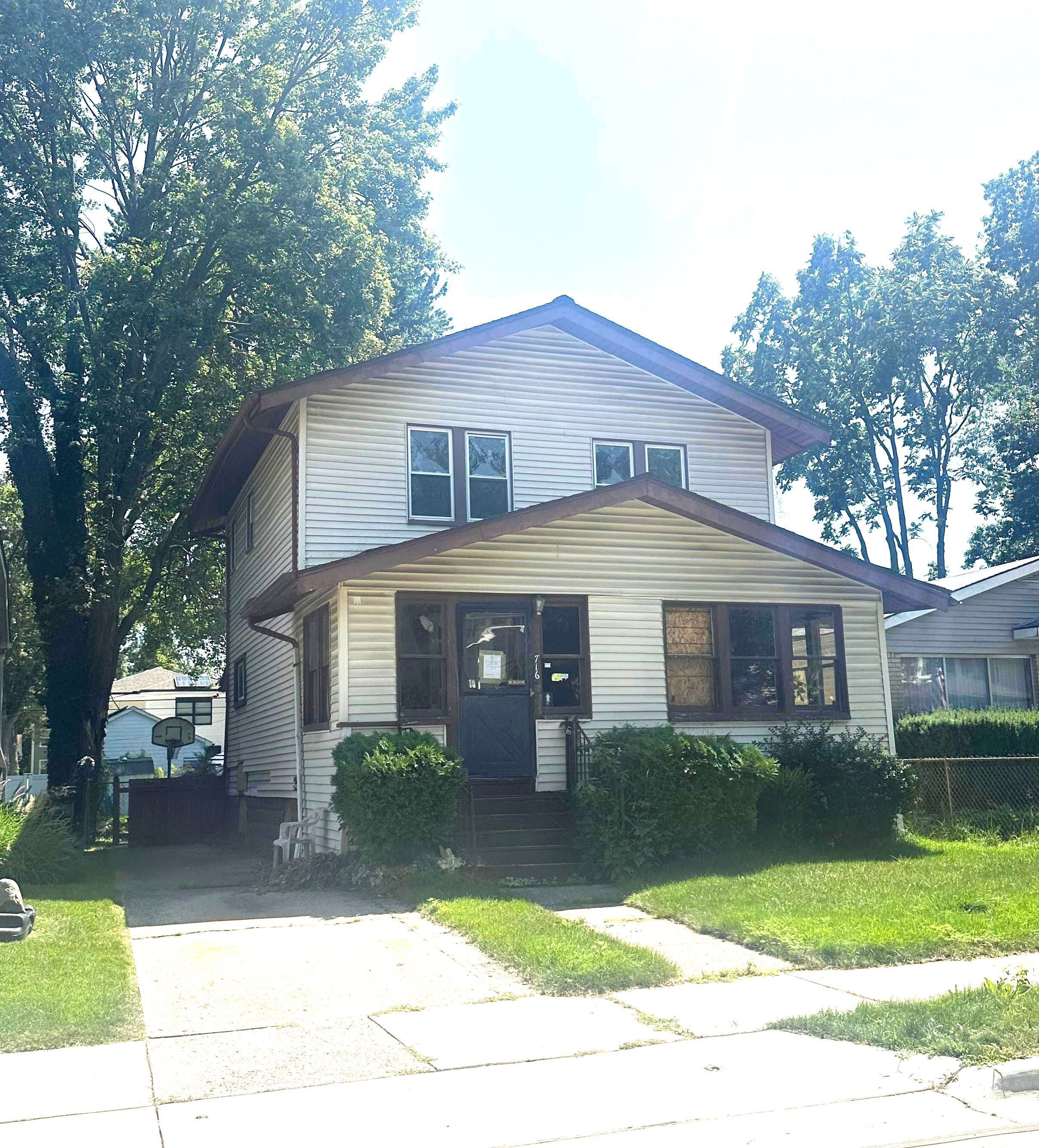 Hawthorn Ave, Royal Oak, MI 48067
