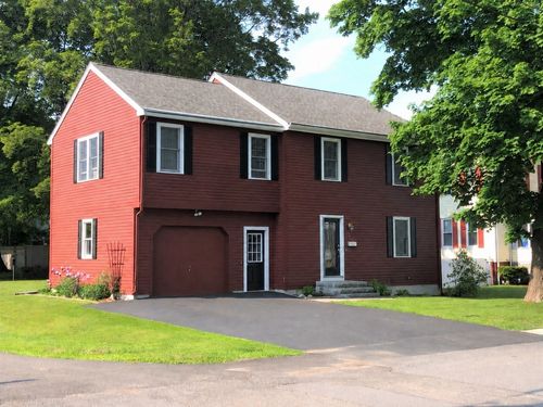 21 Chester St, Amesbury, MA, 01913-1501 | Card Image