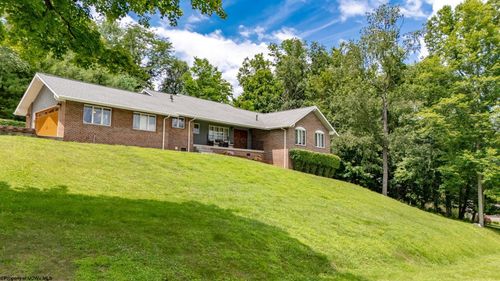 3101 N Greystone Dr, Morgantown, WV, 26508-8601 | Card Image