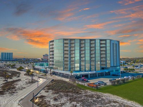 208-1899 Beach Blvd, Biloxi, MS, 39531-5284 | Card Image