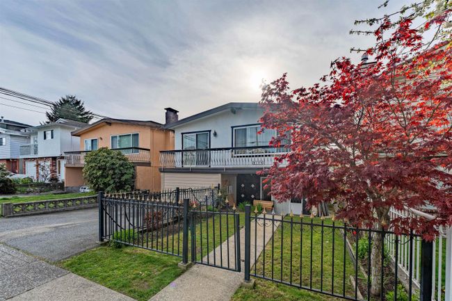 6135 Commercial Street, House other with 6 bedrooms, 3 bathrooms and 1 parking in Vancouver BC | Image 1