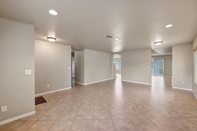 2949 Sw Cape Breton Dr, House other with 6 bedrooms, 4 bathrooms and null parking in Port St. Lucie FL | Image 6