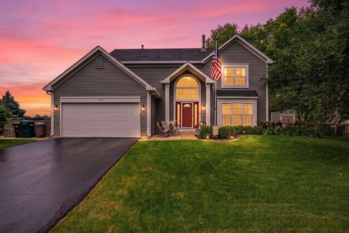 1243 Hazelwood Ct, Batavia, IL, 60510-9228 | Card Image