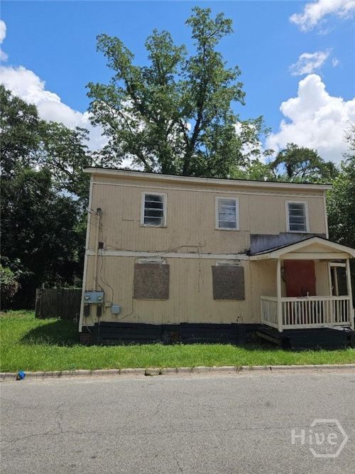 2118 Harden St, savannah, GA, 31415-8440 | Card Image