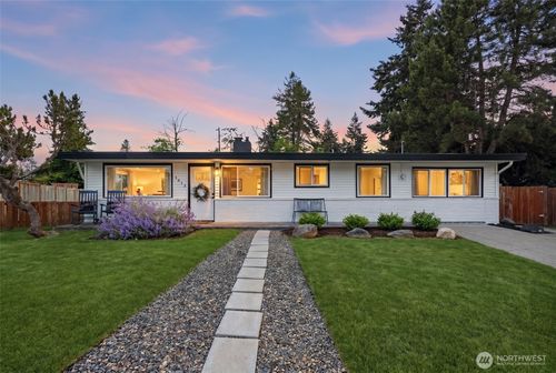 1615 N 196th Pl, Shoreline, WA, 98133-3707 | Card Image