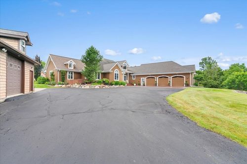 1851 N Chipman Rd, Owosso, MI, 48867-4811 | Card Image