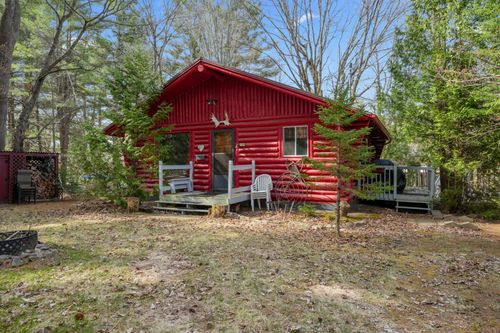 {{alt}} | Card Image