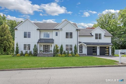 20 Saint Marc Ln, Fairfield, CT, 06824-3866 | Card Image
