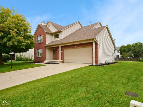 506 Downing Dr, Greenwood, IN, 46143-8436 | Card Image
