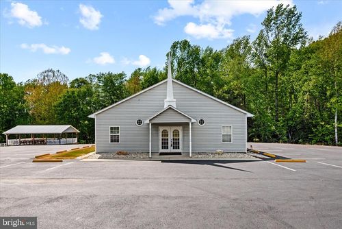 22114 Carters Gate Rd, Ruther Glen, VA, 22546-2131 | Card Image