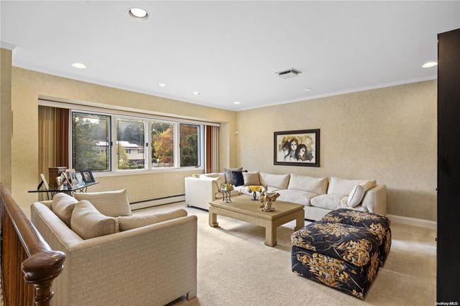 Living Room | Image 5