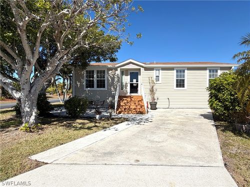 4750 Lantern Ln W, ESTERO, FL, 33928-3624 | Card Image