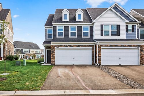 17986 Giants Way, Lakeville, MN, 55044-5202 | Card Image