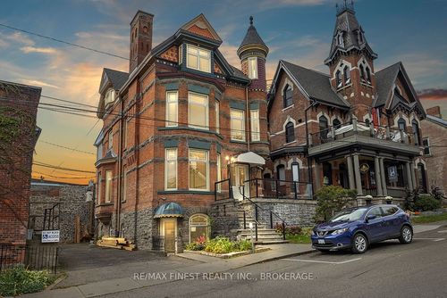 10 Victoria Ave, Brockville, ON, K6V2B1 | Card Image