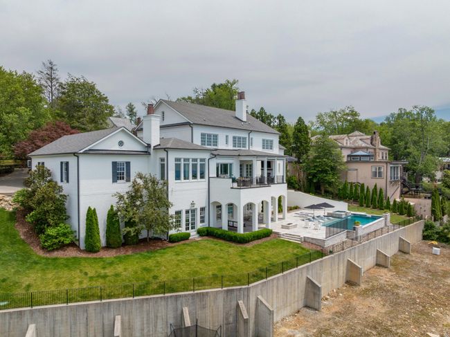 802 W Brow Rd, Home with 7 bedrooms, 8 bathrooms and 4 parking in Lookout Mountain TN | Image 98
