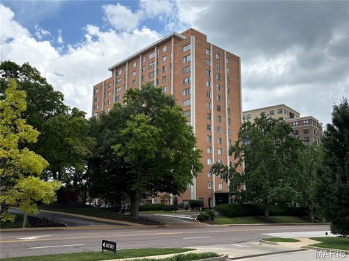 apt-15b-900 S Hanley Rd, Clayton, MO, 63105-2669 | Card Image