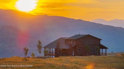 3045 E Wildhorse Rd, Jackson, WY, 83001 | Card Image