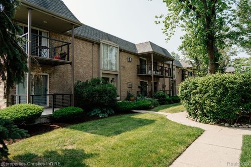 1715 E 14 Mile Rd, Birmingham, MI, 48009-7236 | Card Image