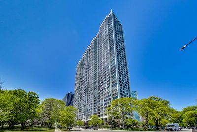 610 - 2800 N Lake Shore Drive, Condo with 1 bedrooms, 1 bathrooms and 1 parking in Chicago IL | Image 1