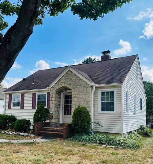 587 Richards Rd, Columbus, OH, 43214-3743 | Card Image