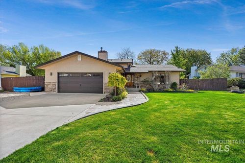956 Bitterroot Pl, Twin Falls, ID, 83301-4371 | Card Image