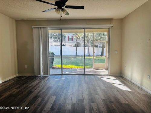 6801 Roundleaf Dr, JACKSONVILLE, FL, 32258-5504 | Card Image