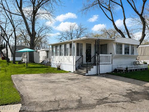 71-50 Mack Ave, Marysville, MI, 48040-1936 | Card Image
