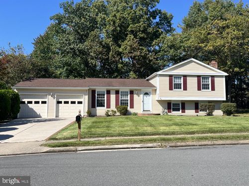 8058 Winding Way Ct, SPRINGFIELD, VA, 22153-2430 | Card Image